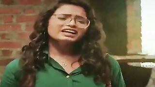 Kaanta Laga Part 01 2024 Ullu Web Series 5