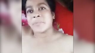 Cute Indian Girl Show Boobs Part 1