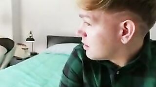 Sharing a Room With My Stepmom Ends With a Creampie 2