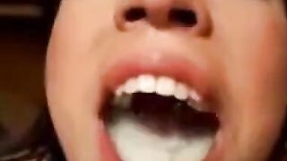 Arabisch-asiatischer Amateur bekommt eine deutsche Ladung Sperma
