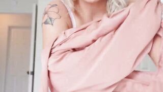 Big ass blonde Alexis Kay is so wet from riding a massive cock