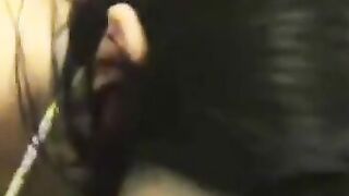 Öffentlicher Blowjob in der Umkleidekabine eines Einkaufszentrums - Schweiz