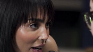 Lesbian babe Vanessa Sky seduces innocent stepsister Leana Lovings