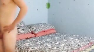 Nachbarin zum Ficken im Zimmer getroffen