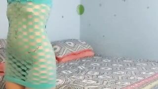 Nachbarin zum Ficken im Zimmer getroffen