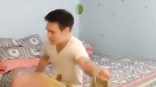 Nachbarin zum Ficken im Zimmer getroffen