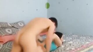 Nachbarin zum Ficken im Zimmer getroffen
