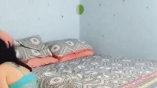 Nachbarin zum Ficken im Zimmer getroffen