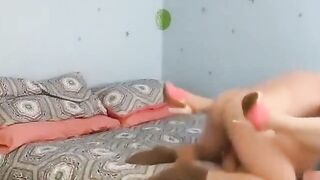 Nachbarin zum Ficken im Zimmer getroffen