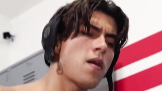 Alfonso Osnaya offers to take care of Jordan Lake throbbing boner