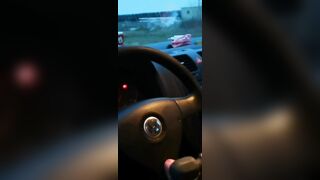 tipul ma filma cu o camera video cum el ma ejagulat sperma peste volan cu un vibrato