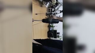un tip brunet  e ejaguleaja sperma cu bor masina lui moisa a boy says to Moise Robert