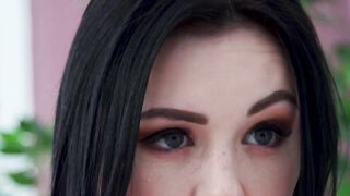 Babe Sasha Kolibri spreads her legs wide for pussy toying