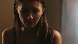 Beautiful brunette earns massive facial after hot banging