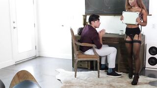 Sarah Banks gets on top of her lover and endures the dick