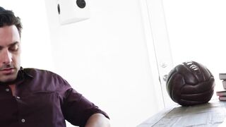 Sarah Banks gets on top of her lover and endures the dick