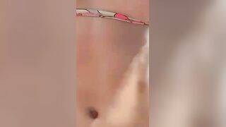 Vous pouvez sucer et baiser dans un bateau sur le lac