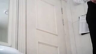 Toilet 3