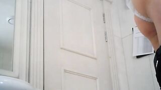 Toilet 3