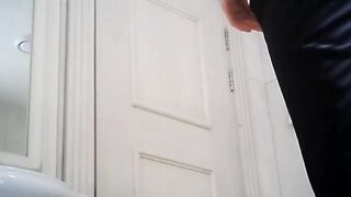 Toilet 3