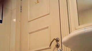Toilet 3