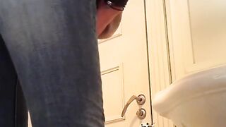 Toilet 3