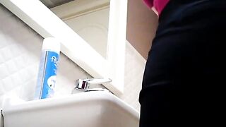 Toilet 3