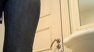Toilet 3