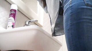 Toilet 3