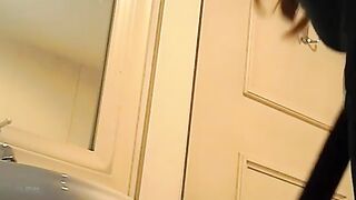 Toilet 3