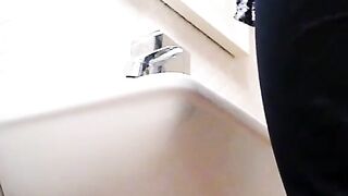 Toilet 3