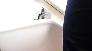 Toilet 3