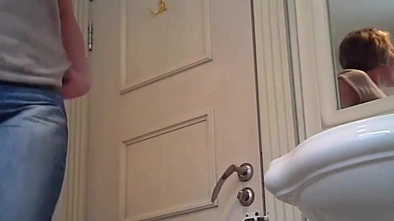 Toilet 3