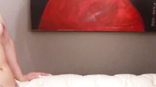 Hot Cassidy Quinn has big tits fucking contest with tranny