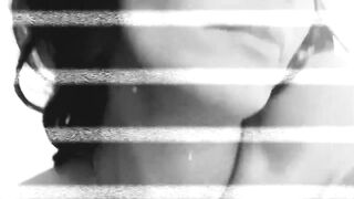 View Amazing Beauty 90s Chic Paint Topless