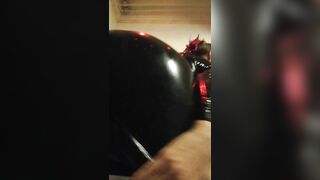 Bombshell Russian Pvc Pee. Heiße Russische Pvc Pissen.