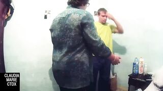 Te lavo los ojos con semen y pongo todo mi