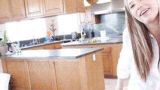Lusty MILF seduces a lesbian teen with the help of vine