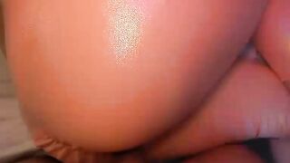 BIG ASS in PINK LEGGINGS Receive a CUM on PUSSY vol2