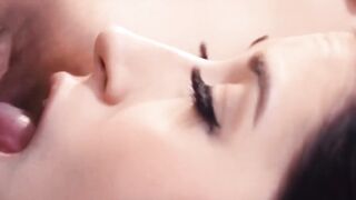 Blonde dyke Alix Lynx seduced cute teen before scissoring