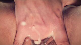 Close up Squirt and Creamy Twat while Finger Bang- Coloured Nails
