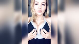 Big Tit Hoe Candy Alexa Putting Oil on her beauty Body