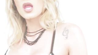 Tattooed tranny Michelly Camargo sprays warm sticky cum solo