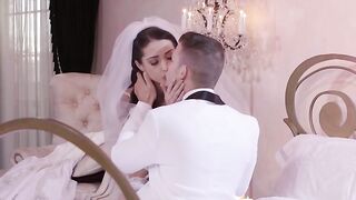Babe Avi Love feels so happy to have it in her ass doggy