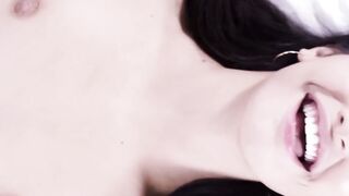 Jane Wilde and Emily Willis eat each other out to orgasms
