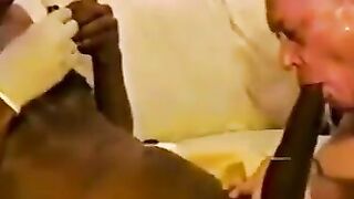 Big Dick Blowjob: White Daddy Sucks Mr. 18 Inches