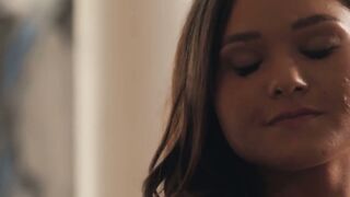 Zoe Bloom goes from kissing to fucking in just few minutes