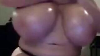 Leanne Crow's Big Natural British Boobs Oiled Up On Webcam