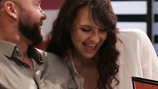 Liz Jordan got fucked on a first date