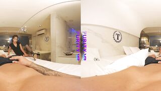 PURITYVR Alice Gomez is bored and feeling slutty